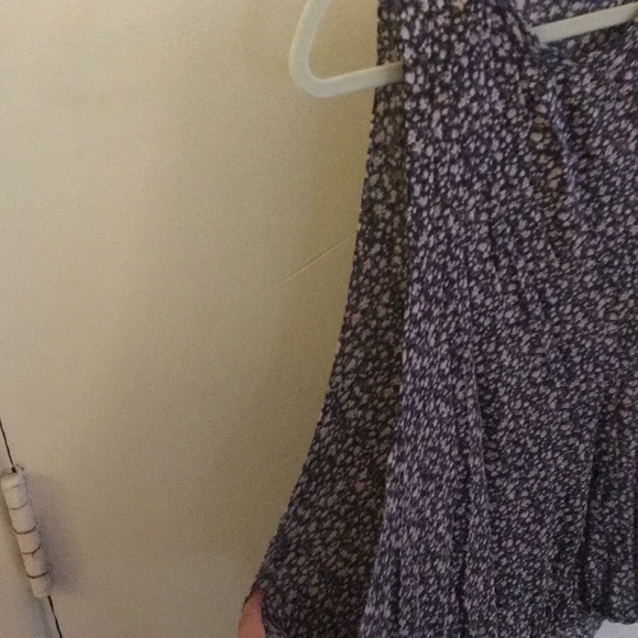 Floral tank - Picture 2 of 3